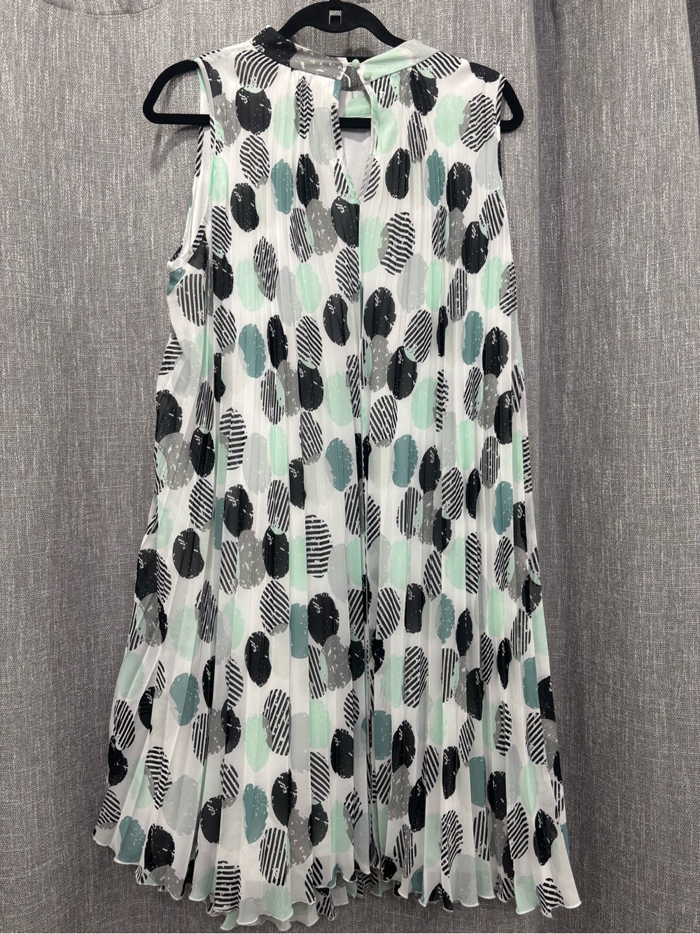 Sleeveless Mint & Black Pleated Polka Dot Dress